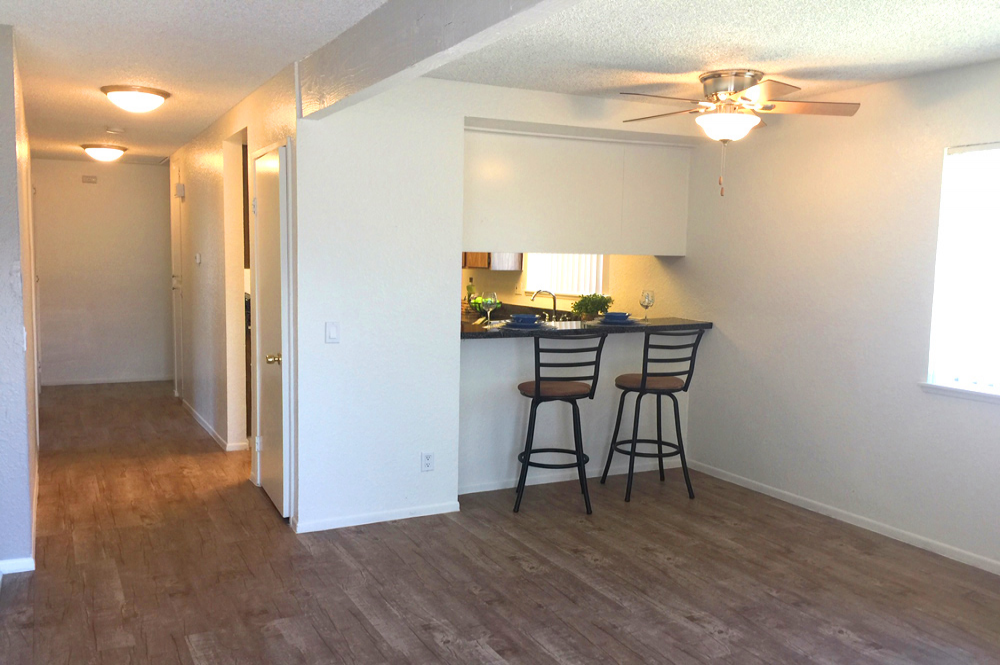  Rent an apartment today and make this 3 bed 2.5 bath granite 17 your new apartment home.